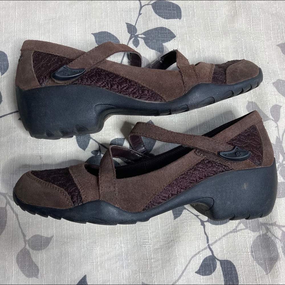 Natural Sport Mary Jane shoes